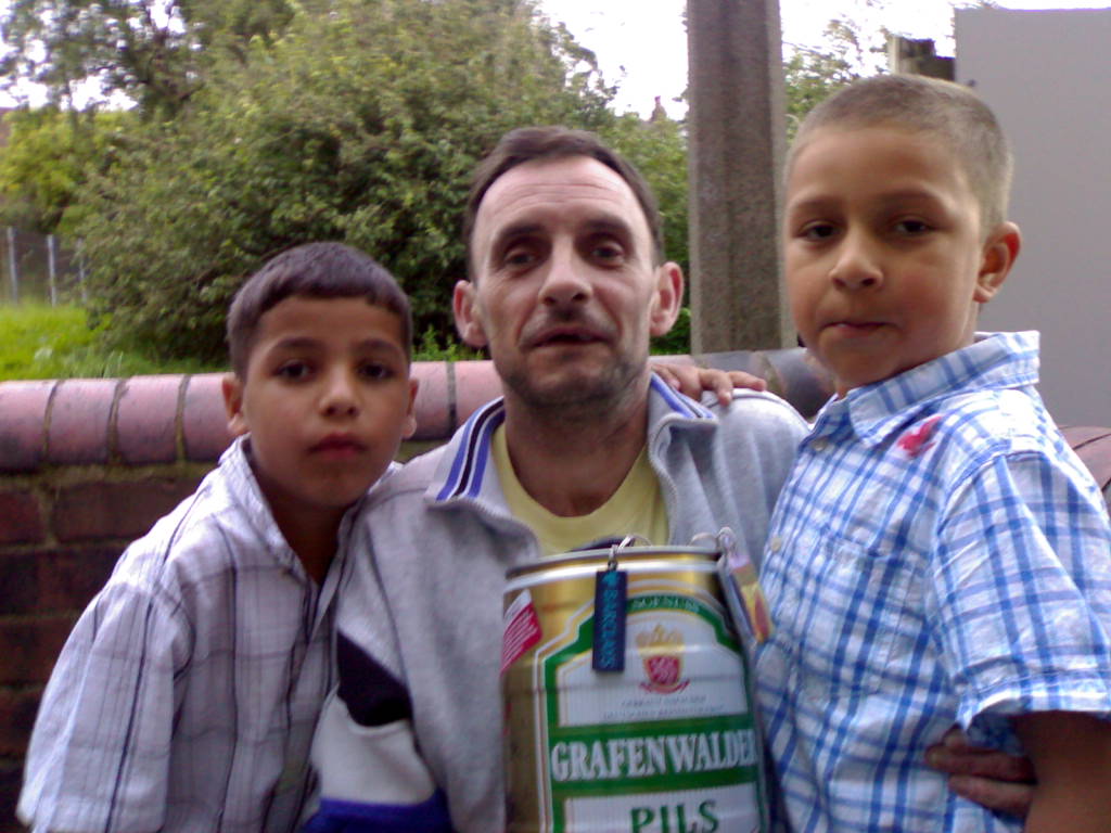 Ve prostred BELKO a na kraji BORCI